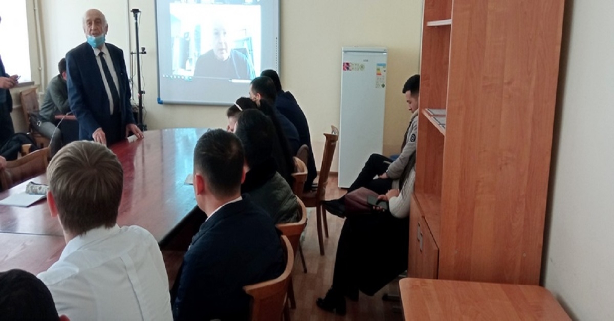 Rossiya Federatsiyasi Prezidentining “granti” sohibi professor - o'q'tivchi va talabalrga ma’ruza o’qidi