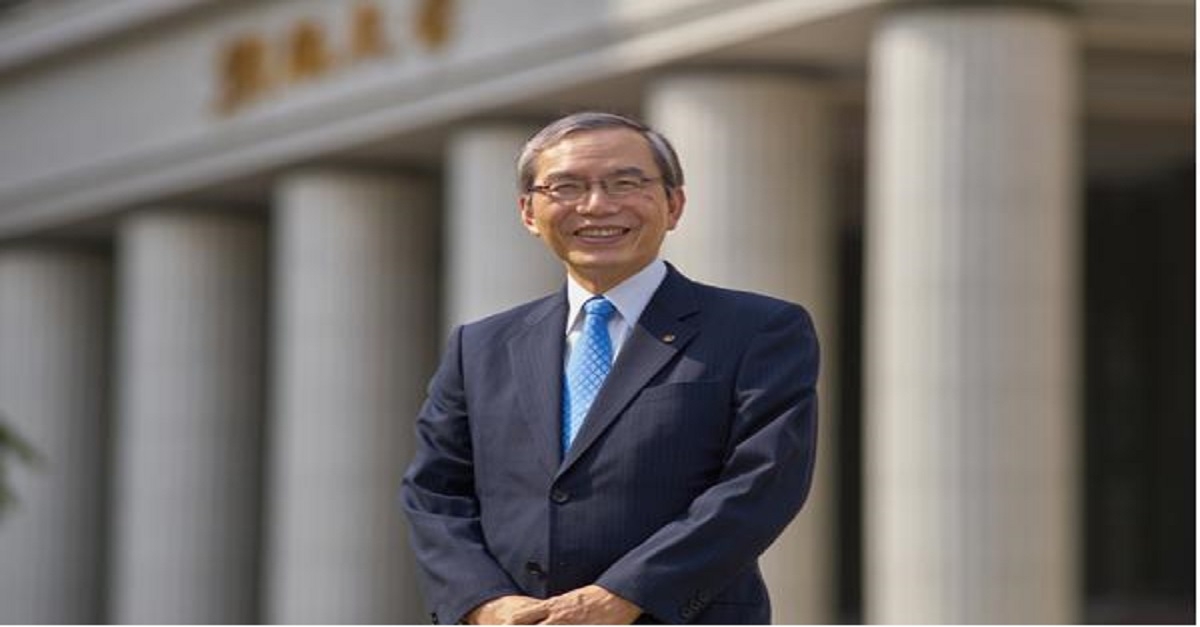 Ye.Baba professor, Soka universiteti prezidenti: (Yaponiya)