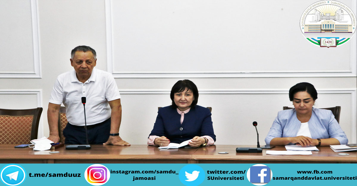 New methods of teaching foreign languages were discussed.