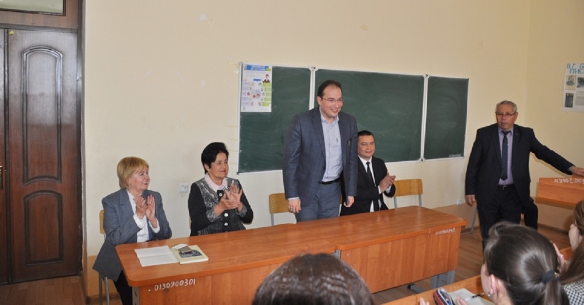 Amir Temur haqidagi kitob muallifi bilan uchrashuv