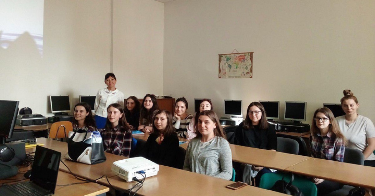 Fransuz tili o'qituvchimiz Ruminiyada