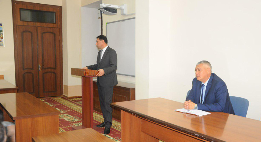 Samarqand viloyat iqtisodiy sudining raisi  bilan uchrashuv