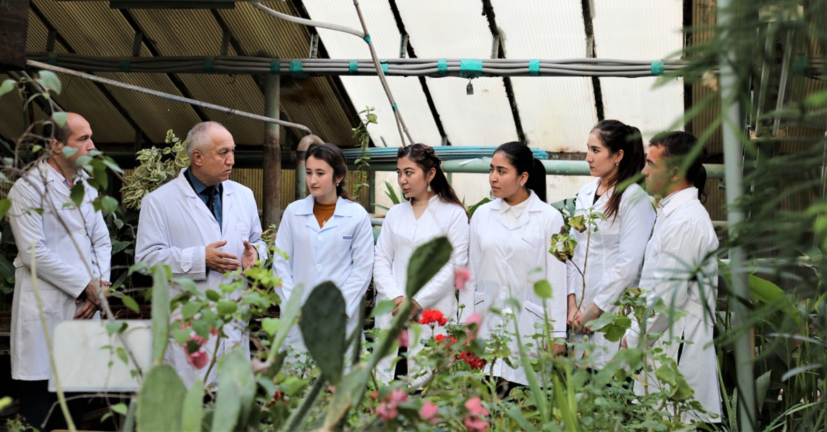 Samarqand davlat universiteti orenjereyasiga sayohat