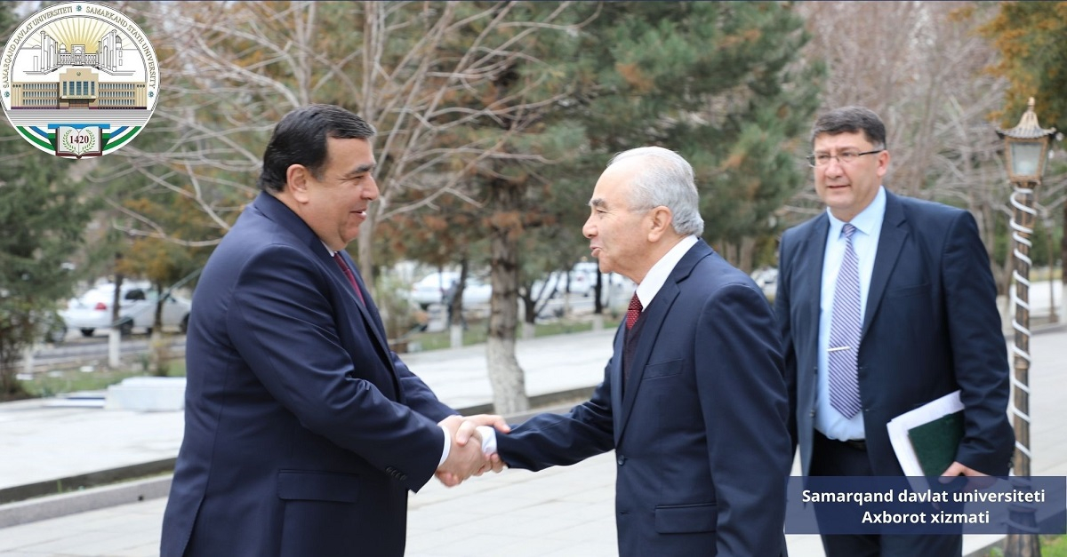 Тожикистоннинг Ўзбекистондаги Фавқулодда ва Мухтор элчиси Абдужаббор Раҳмонзода Самарқанд давлат университетига ташриф буюрди
