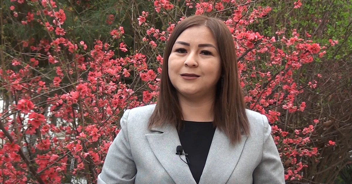 Bayramingiz muborak aziz ayollar...