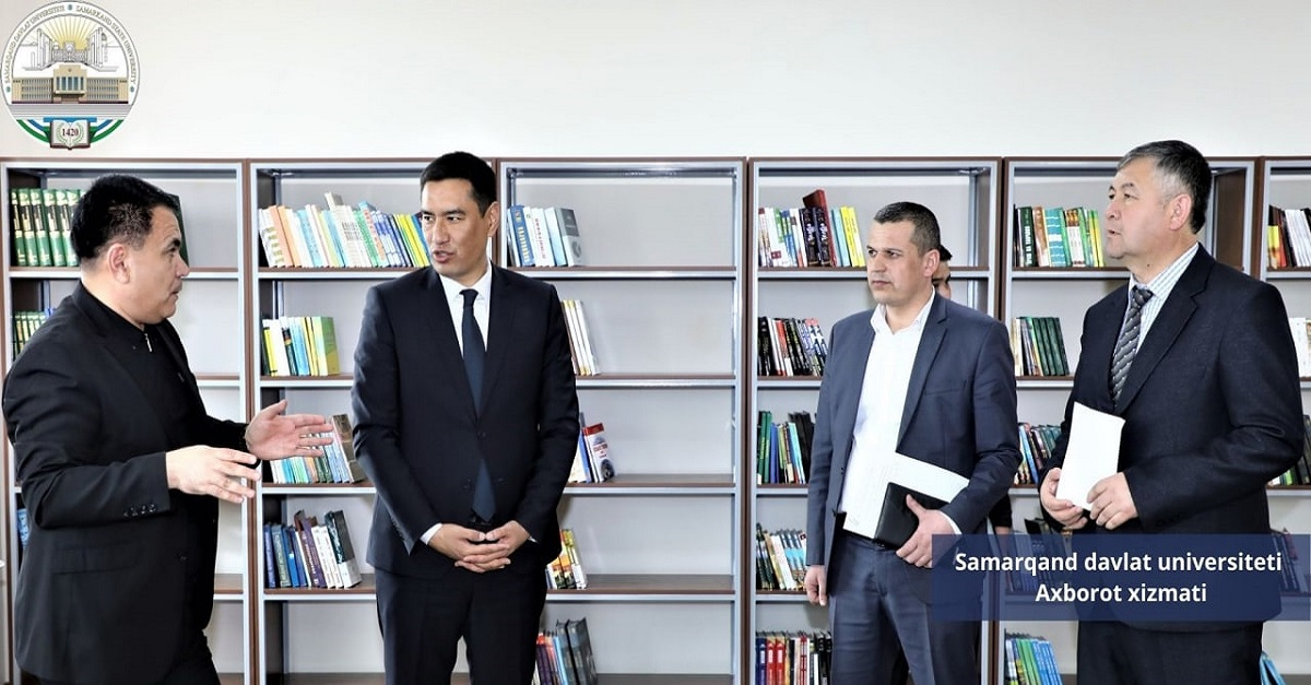 A roundtable discussion was organized in the dormitory