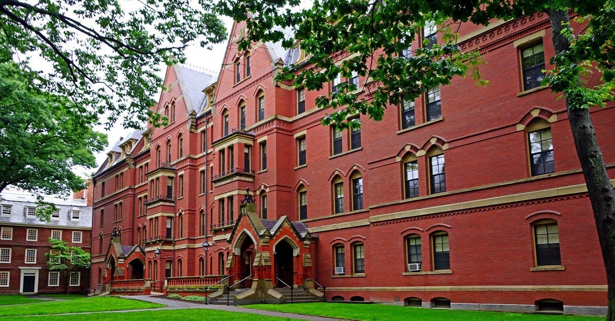 The Golden Rules of Harvard University Students: