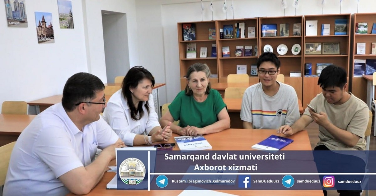 Japanese students study Russian in Samarkand