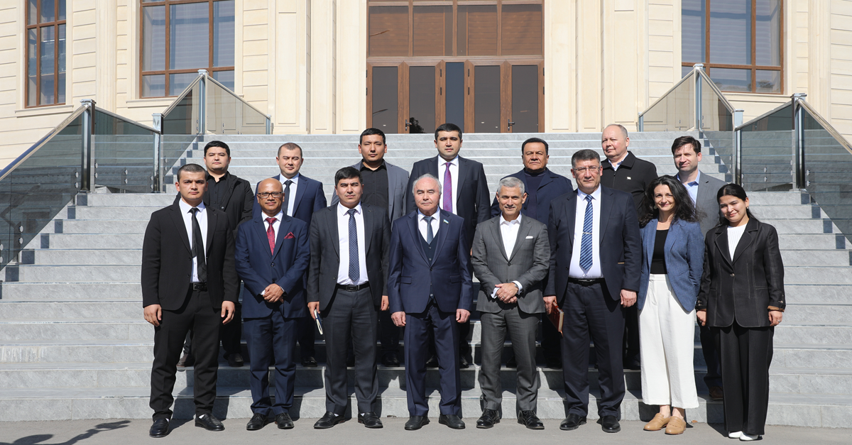 AQSH DAVLAT KOTIBINING JANUBIY VA MARKAZIY OSIYO  BO‘YICHA YORDAMCHISI S. PAUL KAPUR  SAMARQAND DAVLAT UNIVERSITETIGA TASHRIF BUYURDI 