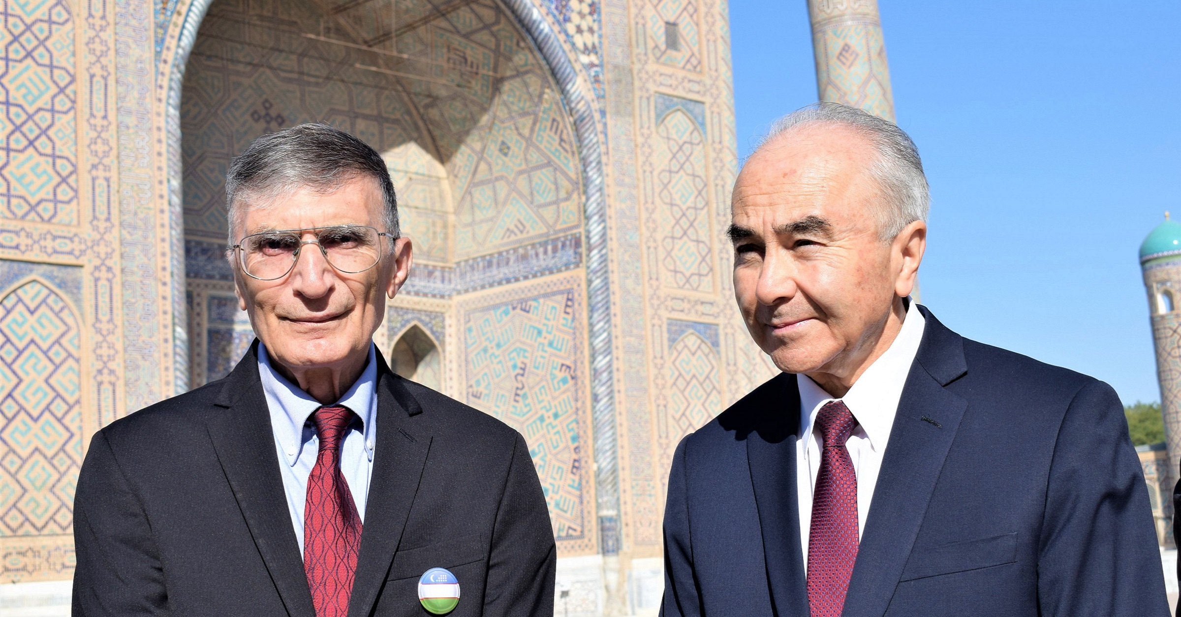Nobel Prize laureate Aziz Sanjar with Rector of SamSU, professor Rustam Kholmuradov